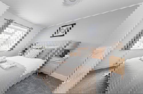 Foto 4 - Spacious Room In Morden