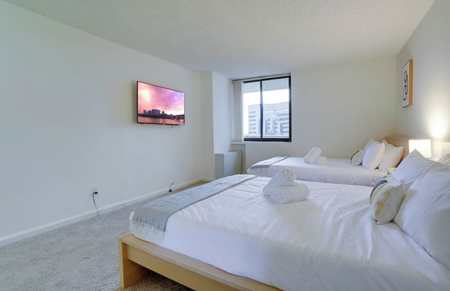 Stay with Comfort in Crystal City - Foto 5