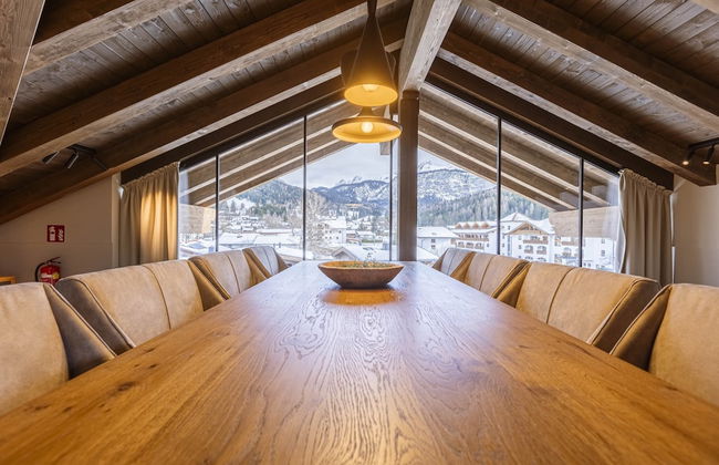 Amazing Penthouse With Shared Pool - Photo 22