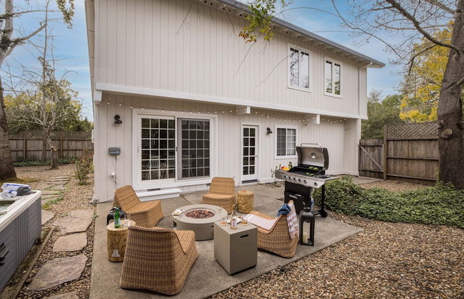 Black Oak by Avantstay Modern Chic Santa Rosa Hideaway With Pool Table Fire Pit - Foto 27