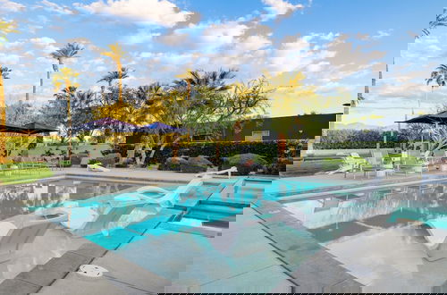 Foto 35 - Polo Villa 1 by Avantstay Features Expansive Putting Green Pool Spa Outdoor Firepit 260-322 5 Bedrooms
