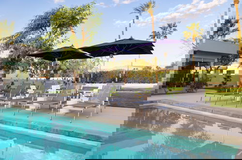 Foto 36 - Polo Villa 1 by Avantstay Features Expansive Putting Green Pool Spa Outdoor Firepit 260-322 5 Bedrooms