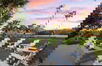Foto 2 - Polo Villa 1 by Avantstay Features Expansive Putting Green Pool Spa Outdoor Firepit 260-322 5 Bedrooms