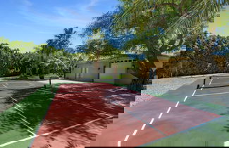 Foto 3 - The Date Palm Estate by Avantstay Luxurious Private Retreat