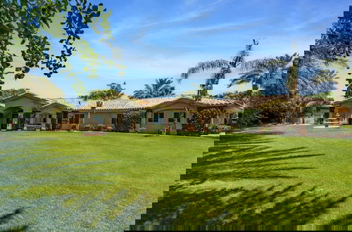 Foto 56 - The Date Palm Estate by Avantstay Luxurious Private Retreat
