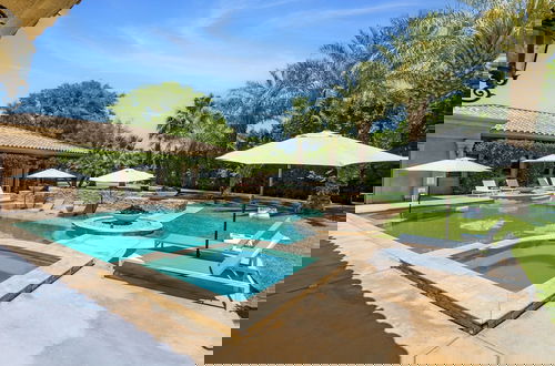 Foto 2 - The Date Palm Estate by Avantstay Luxurious Private Retreat