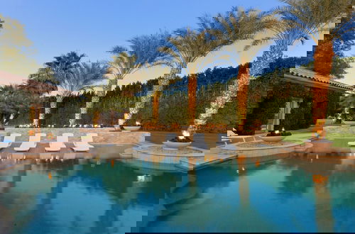 Foto 59 - The Date Palm Estate by Avantstay Luxurious Private Retreat