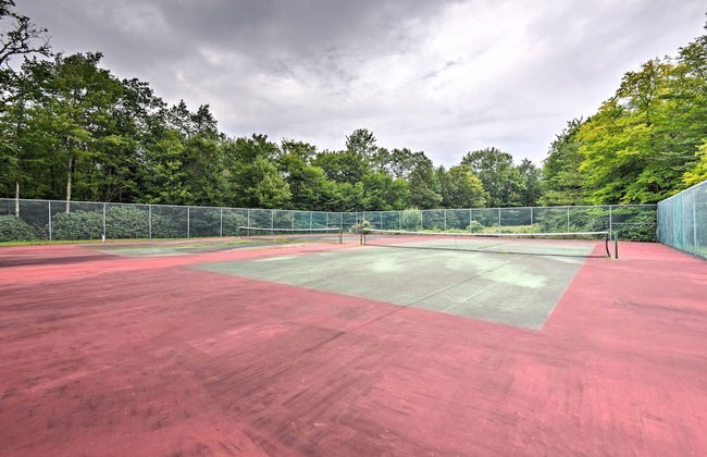 Harmony Ridge by Avantstay Large Deck w Hot Tub Forest Views - Photo 46