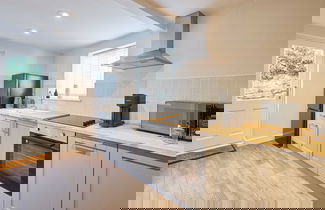 Foto 1 - Host Stay Raven s Nest Suite