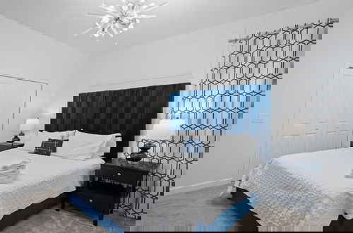 Foto 9 - Chic 5bed Retreat Perfect for Family Getaways