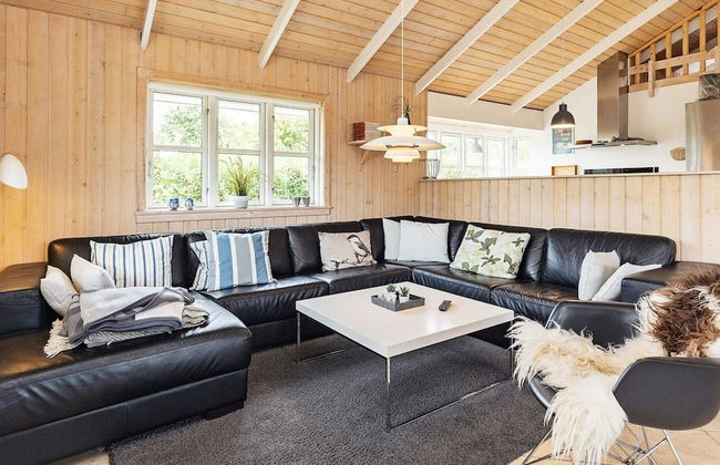 10 Person Holiday Home in Otterup - Foto 10