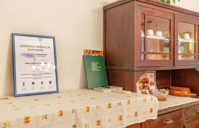Konavle Apartments Zlatovisce - Photo 33