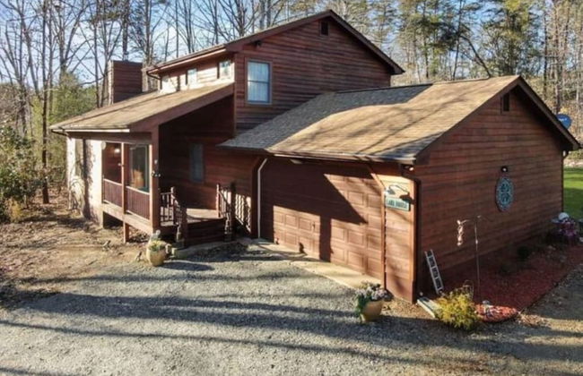 Cozy and Comfy with Lake Access - Foto 1