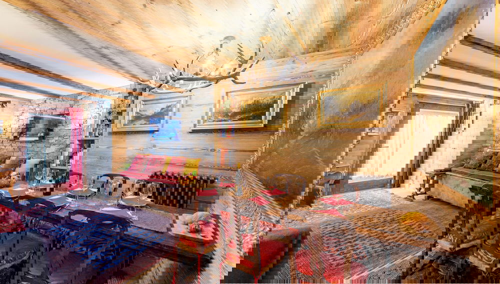 Primary image
