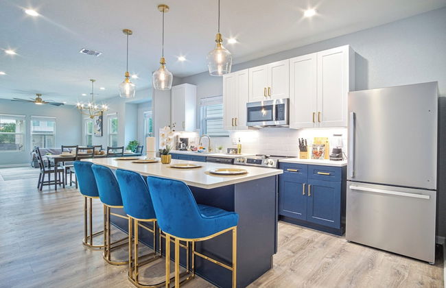 Lovely & Charming 4br/2.5ba Near Downtown's Prime - Photo 10
