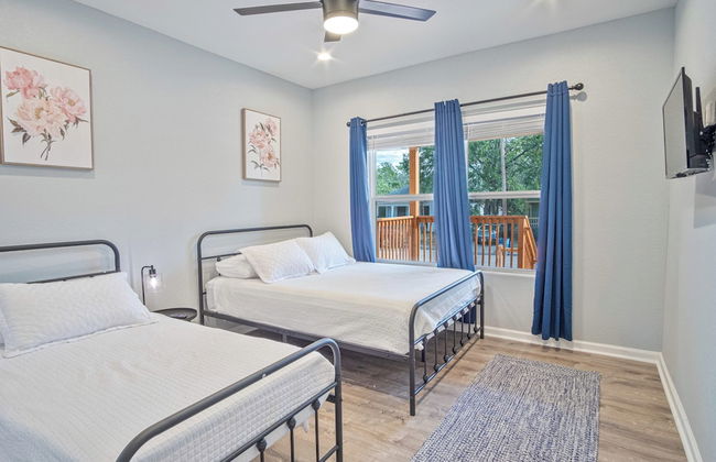 Lovely & Charming 4br/2.5ba Near Downtown's Prime - Photo 6