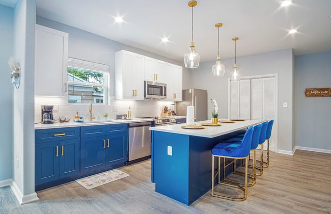 Lovely & Charming 4br/2.5ba Near Downtown's Prime - Photo 12