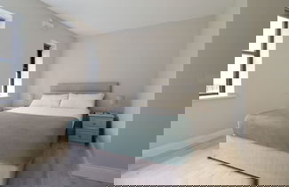 Photo 3 - Inviting 2-bed Apartment in Dublin