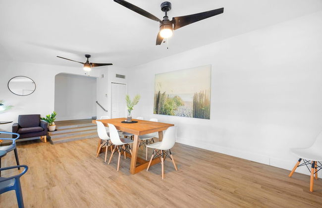 Enjoy a Cozy Stay in Miami House - Photo 28