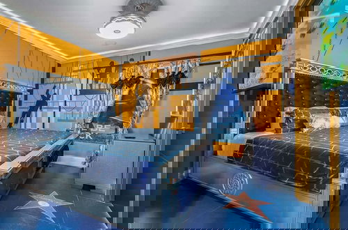 Foto 41 - Ultimate Hollywood Themed Mansion for Big Groups
