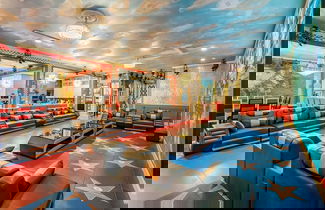 Foto 3 - Ultimate Hollywood Themed Mansion for Big Groups