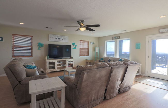 Superb Home With Private Walkover to Beach - Foto 8