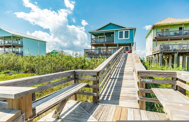Superb Home With Private Walkover to Beach - Foto 3