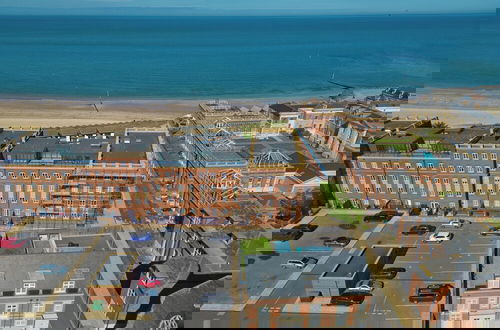 Foto 15 - Beach & Dreamland Nearby -pet Friendly & Garden