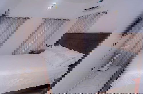 Foto 1 - Bamgbose Apartment