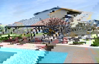 Foto 1 - Apartment Lug With Pool for six Person