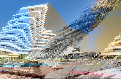 Foto 61 - Globalstay Luxury Azizi Mina Beachfront