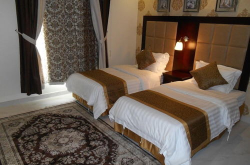 Photo 7 - Julanar Alsharq Suites