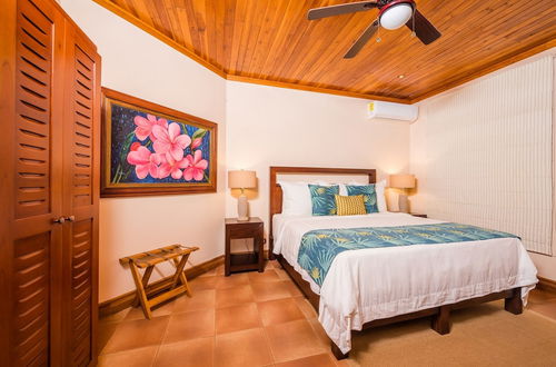 Photo 5 - Blue Jewel Oceanfront Private Villa