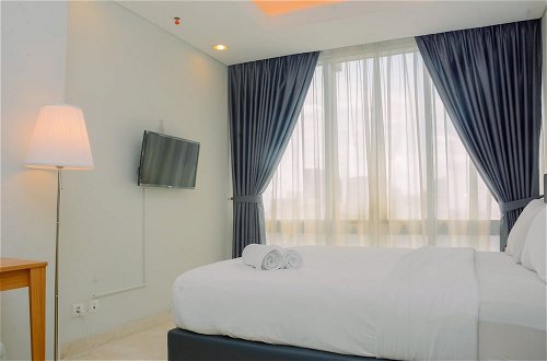 Photo 4 - Comfy and Spacious 2BR The Masterpiece Epicentrum Apartment By Travelio