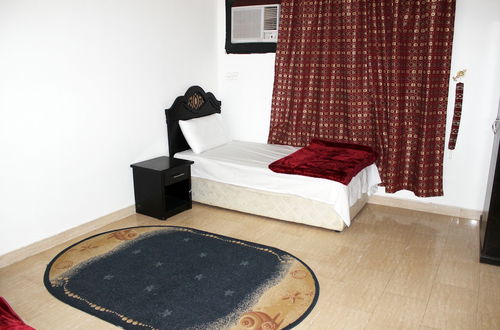 Foto 12 - Al Eairy Furnished Apartments Qassim 1