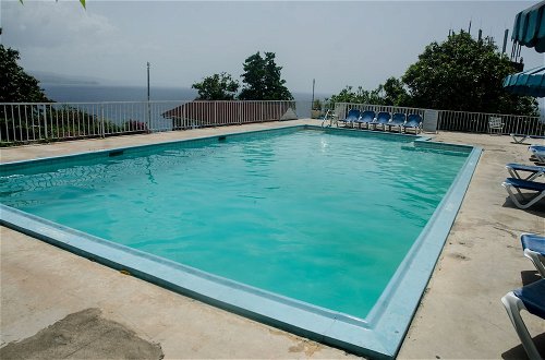 Foto 19 - Skymiles Beach Suite At Montego Bay Club Resort