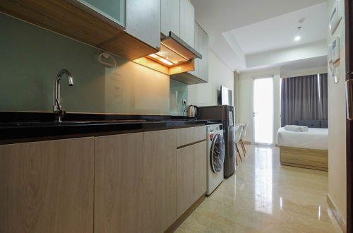 Photo 12 - Simply Furnished Studio @ Menteng Park Apartment