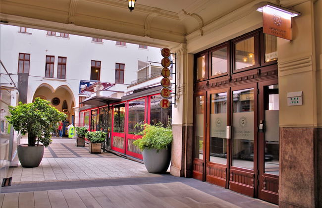Made Inn Budapest - Foto 46