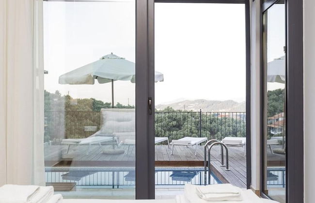 Superior 3-bedroom Villa Cassiope With Private Pool and Breathtaking Sea Views - Foto 3