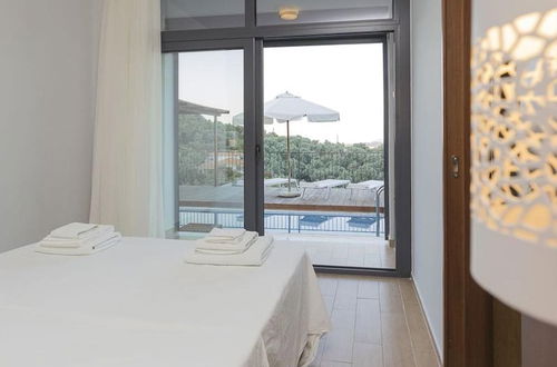 Photo 2 - Superior Villa Cassiope With 3br, Private Pool And Stunning Sea Views