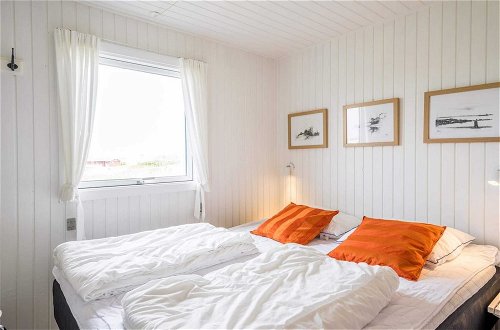 Photo 2 - 6 Person Holiday Home in Hvide Sande