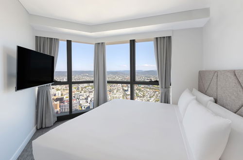 Photo 16 - Meriton Suites Adelaide Street, Brisbane