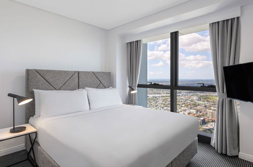 Foto 6 - Meriton Suites Adelaide Street, Brisbane