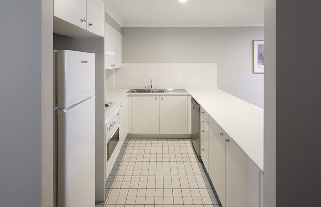Pinnacle Apartments - Foto 12