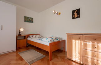 Foto 2 - The Apartment Consists of two Bedrooms, a Bathroom, a Kitchen and a Living Room