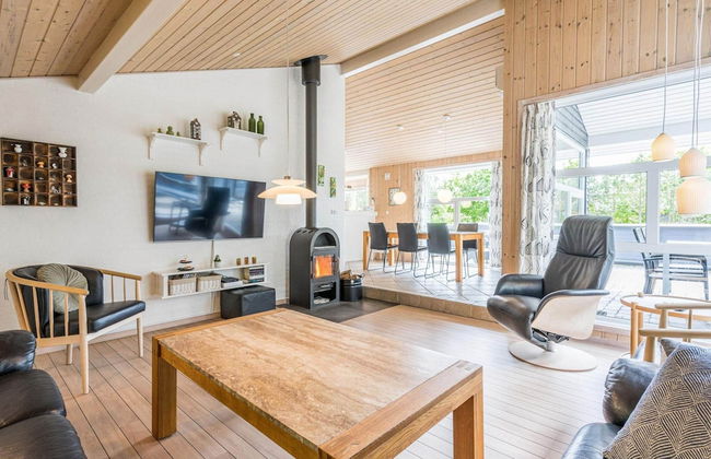 7 Person Holiday Home in Henne - Foto 12