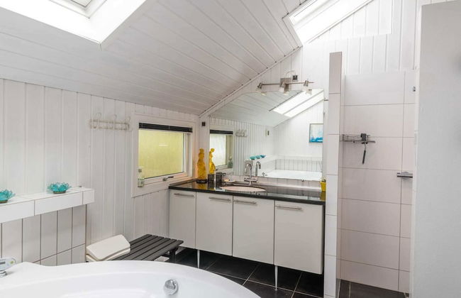 8 Person Holiday Home in Fano - Foto 6