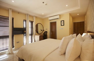 Photo 3 - Belanova Apartments & Suites