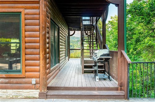 Photo 17 - Hickory Ridge by Avantstay Incredible Private Elevated Cabin Sleeps 20