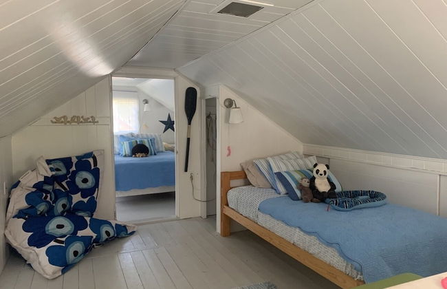 West Lake Cottage - Photo 1